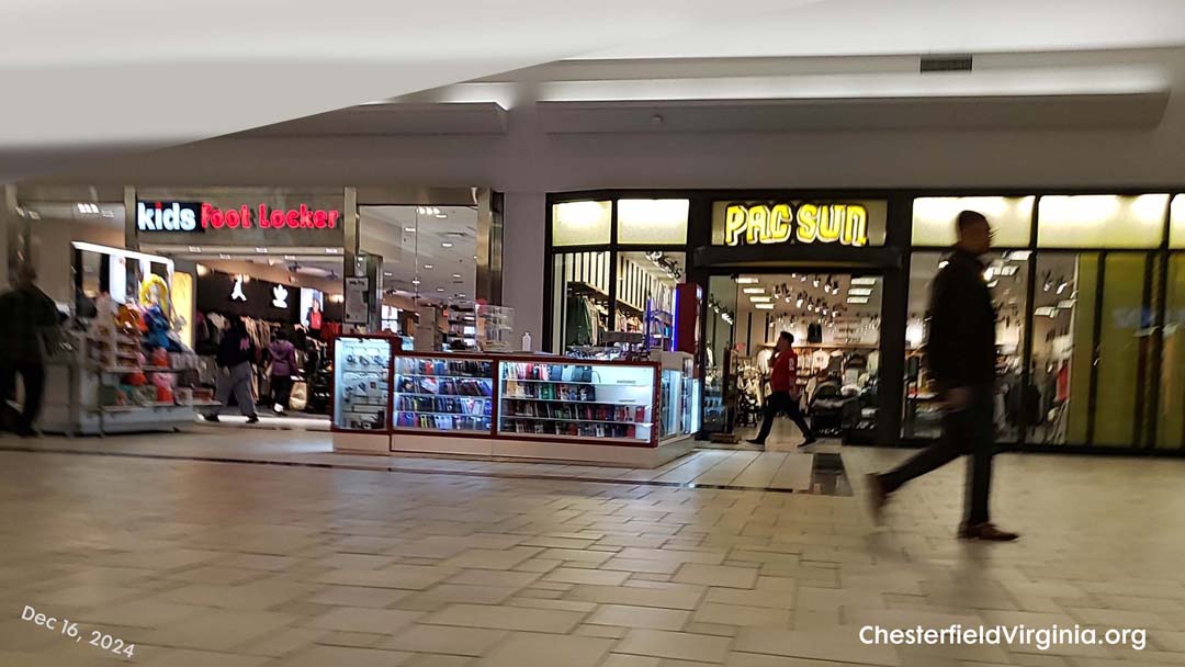 Chesterfield Towne Center Mall December 2024 05